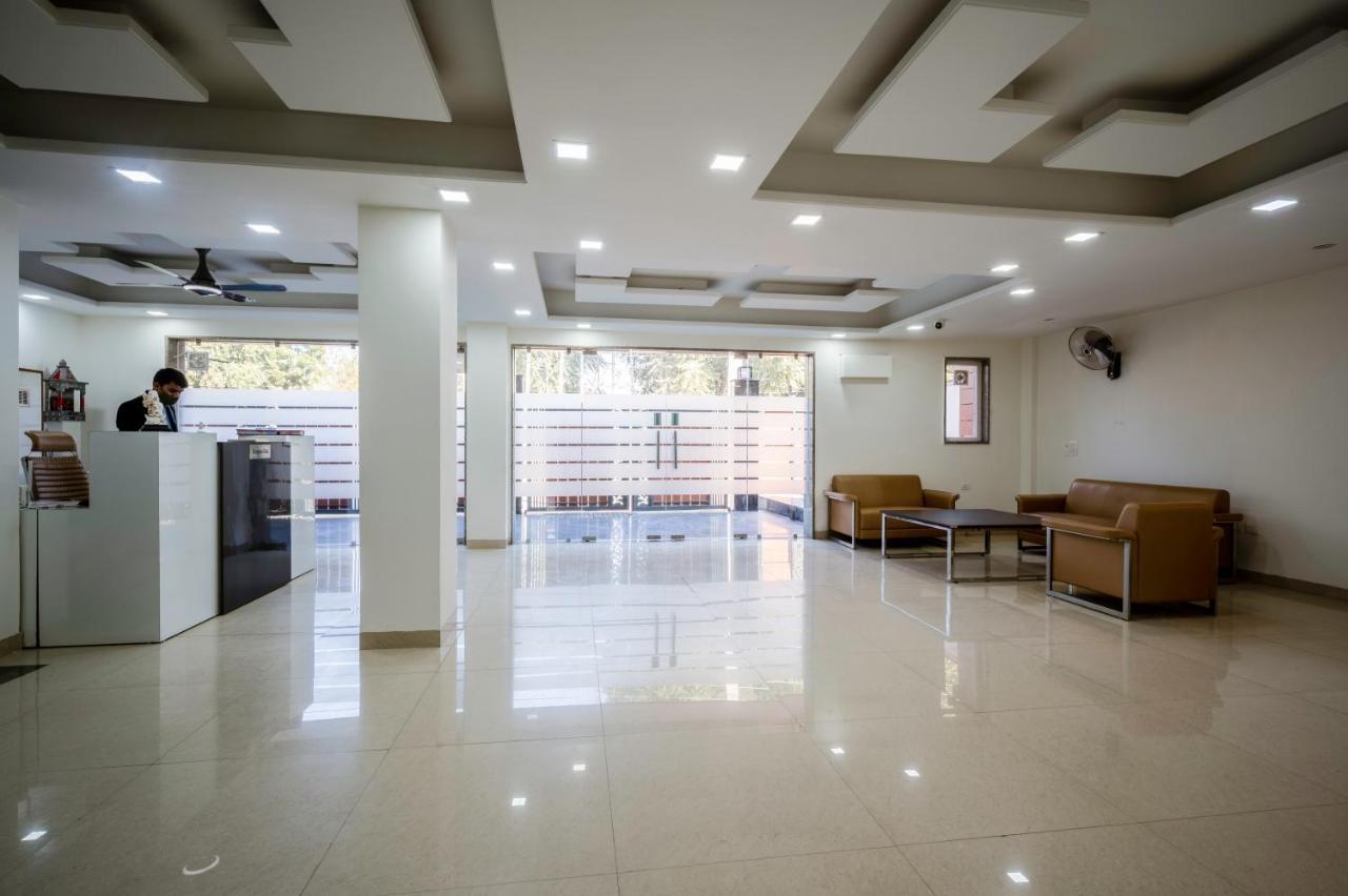 The Palms Inn I Near Medanta Medicity I Sec-38 구르가온 외부 사진