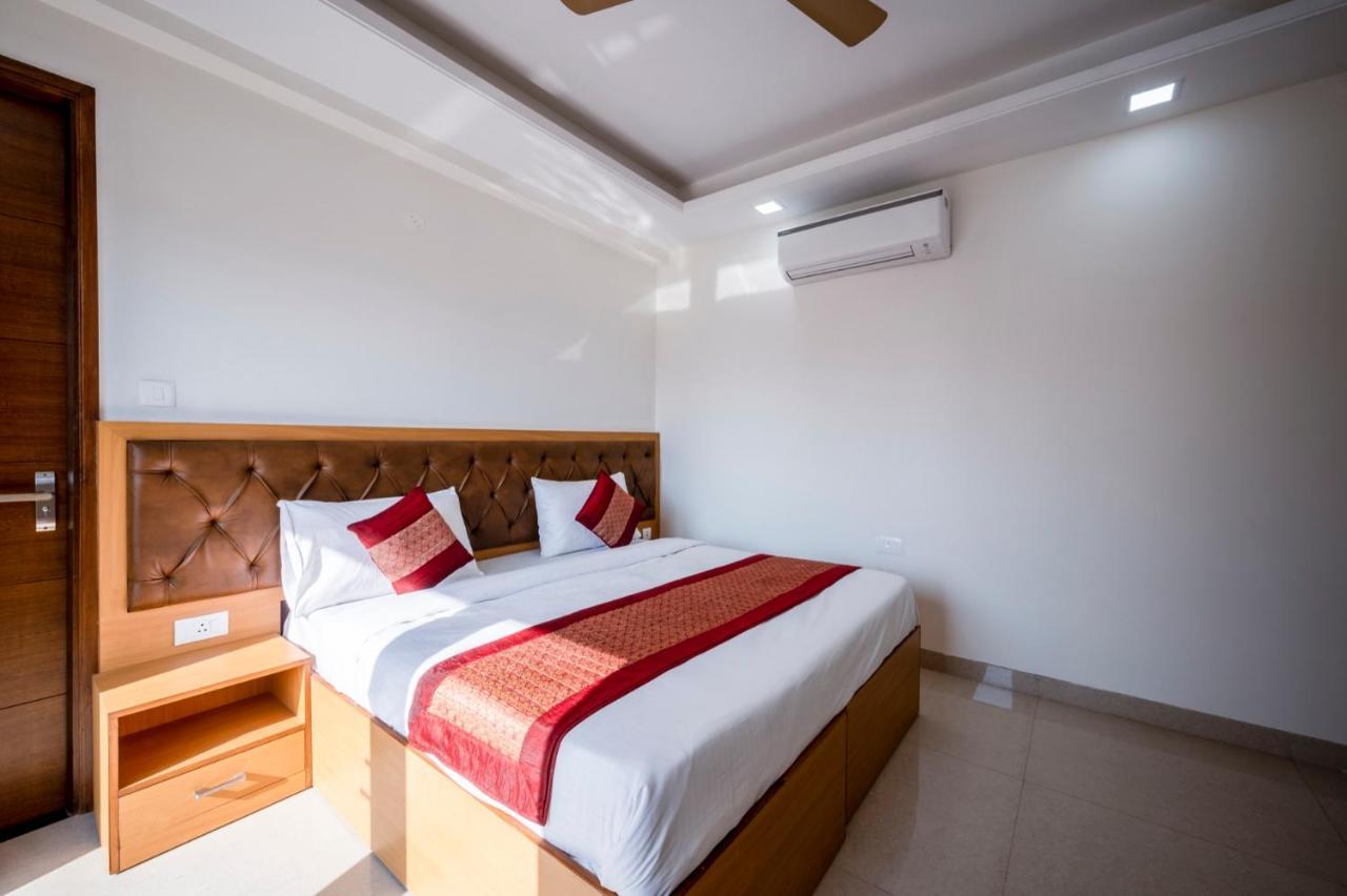 The Palms Inn I Near Medanta Medicity I Sec-38 구르가온 외부 사진