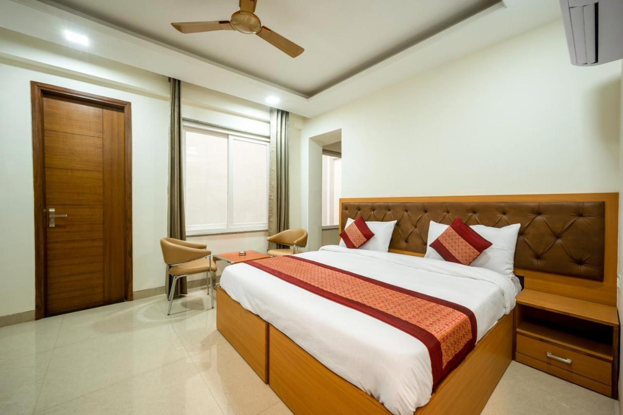 The Palms Inn I Near Medanta Medicity I Sec-38 구르가온 외부 사진