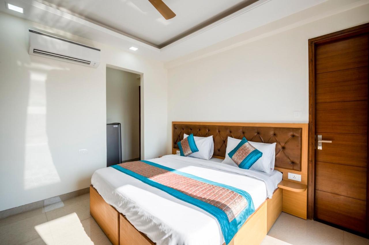 The Palms Inn I Near Medanta Medicity I Sec-38 구르가온 외부 사진