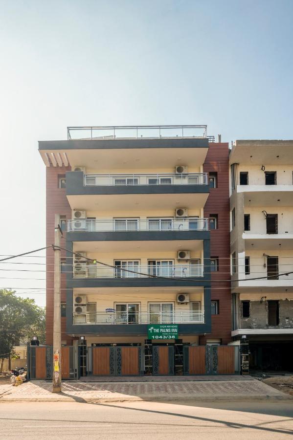 The Palms Inn I Near Medanta Medicity I Sec-38 구르가온 외부 사진